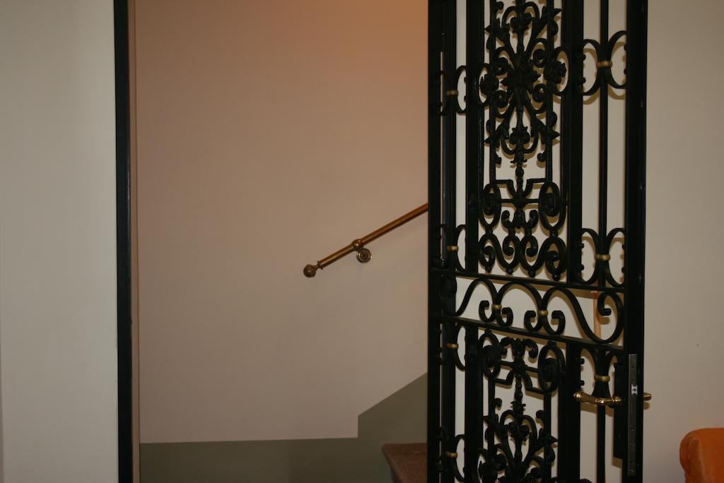 Palazzo Franza Musaro อูเจนโต ภายนอก รูปภาพ